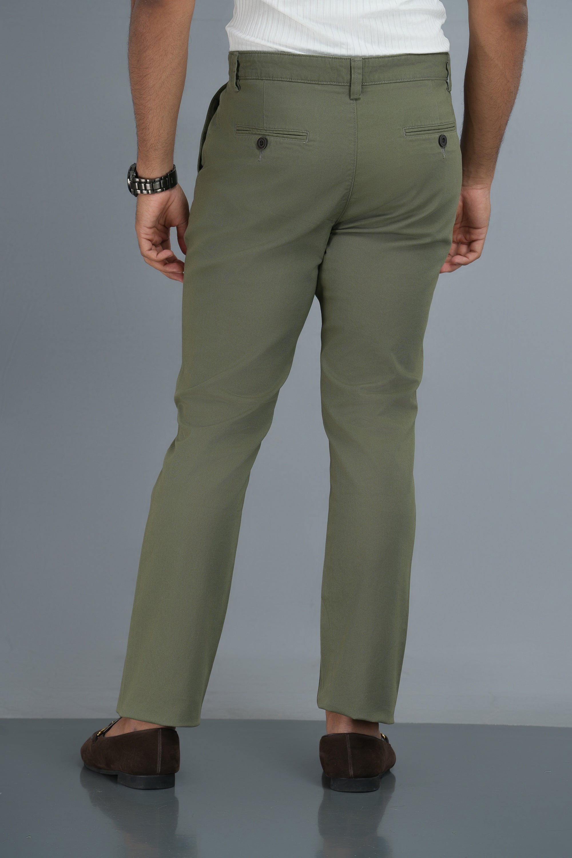 Essential Chinos - Slim Fit - Olive