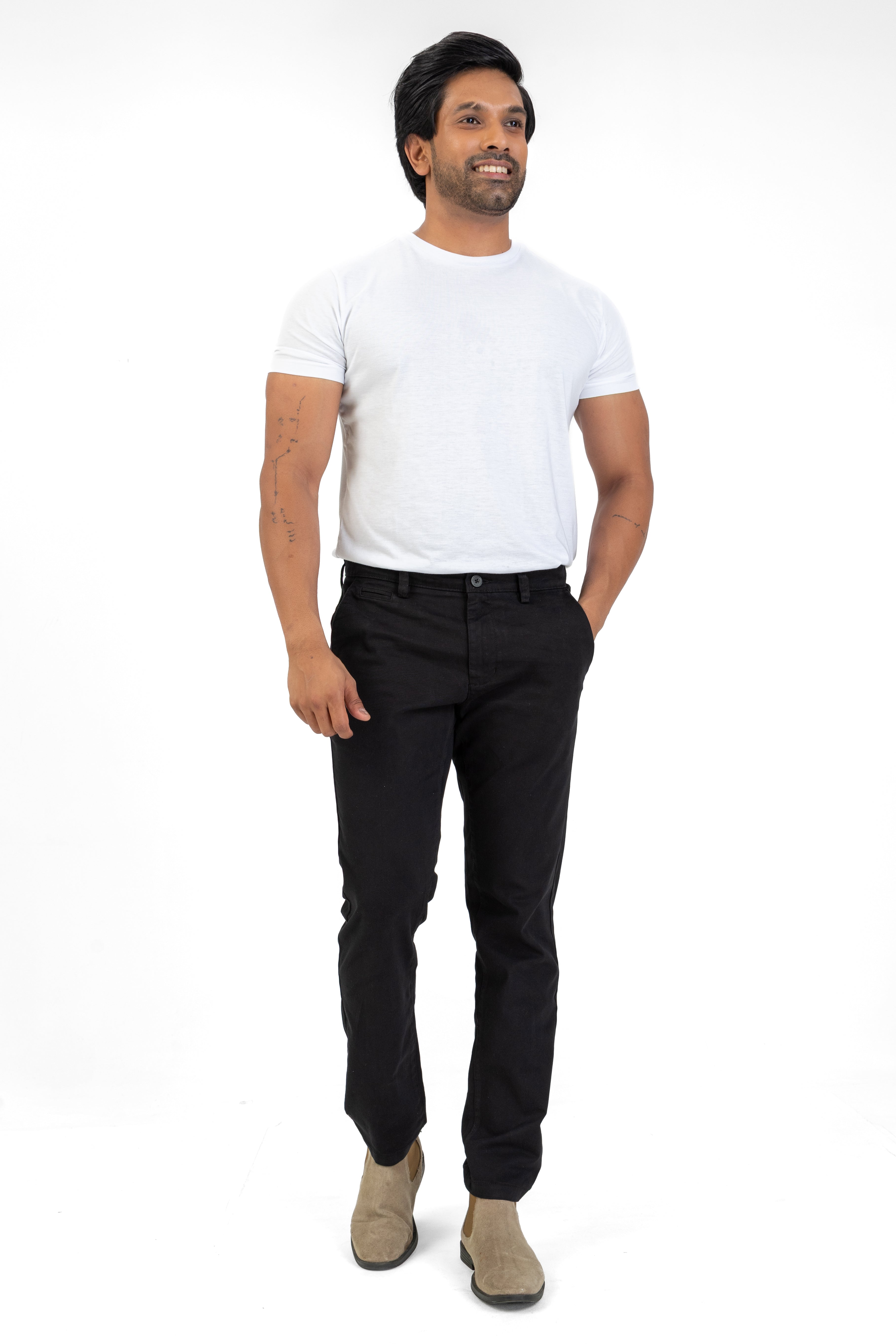 Essential Slim Fit Pant – Black