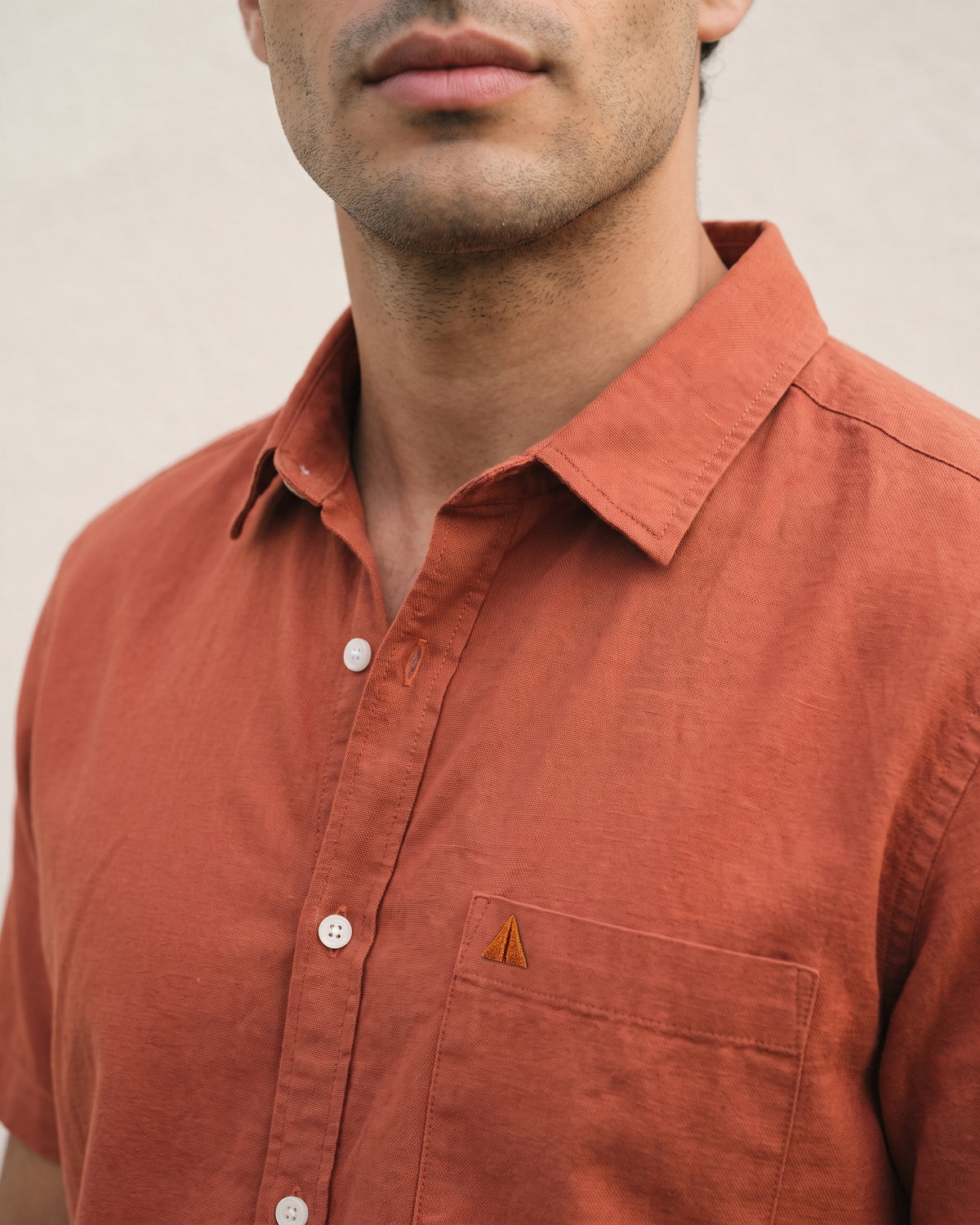 Generous Heritage Linen Short Sleeve Shirt - Teak