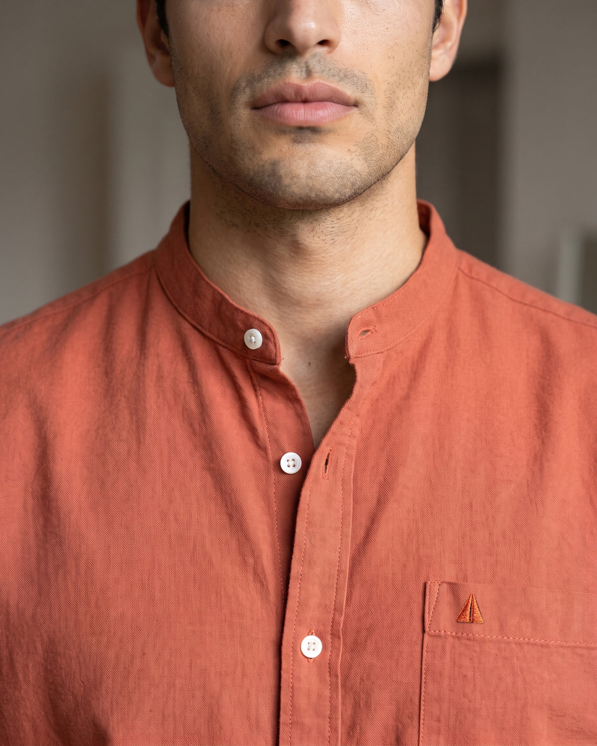 Generous Heritage Linen Chinese Collar Short Sleeve Shirt - Teak